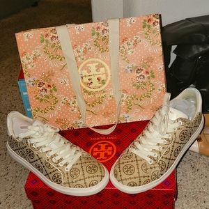 Tory Burch T-Monogram Howell Court Sneakers